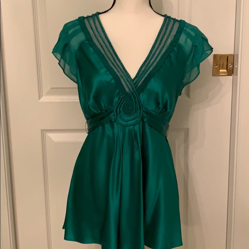 BCBGMAXAZRIA. PLUNGING NECK TUNIC - M